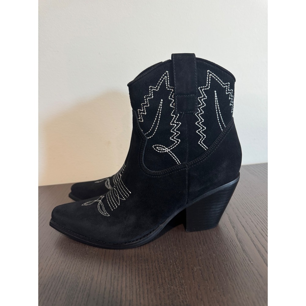 Nine West Western Ankle Boots Women 8.5 Blackโ Suede Contrast Stitching cowgirl